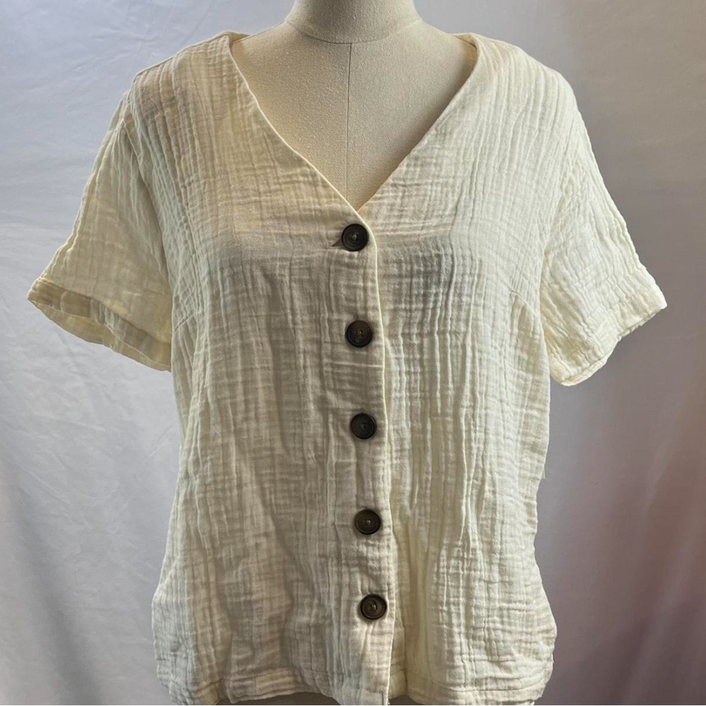 Dip Cream Button-Down Shirt